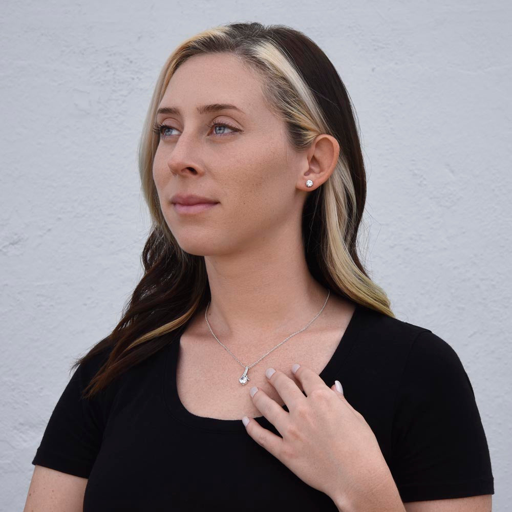 Alluring Beauty Necklace and Earring Set